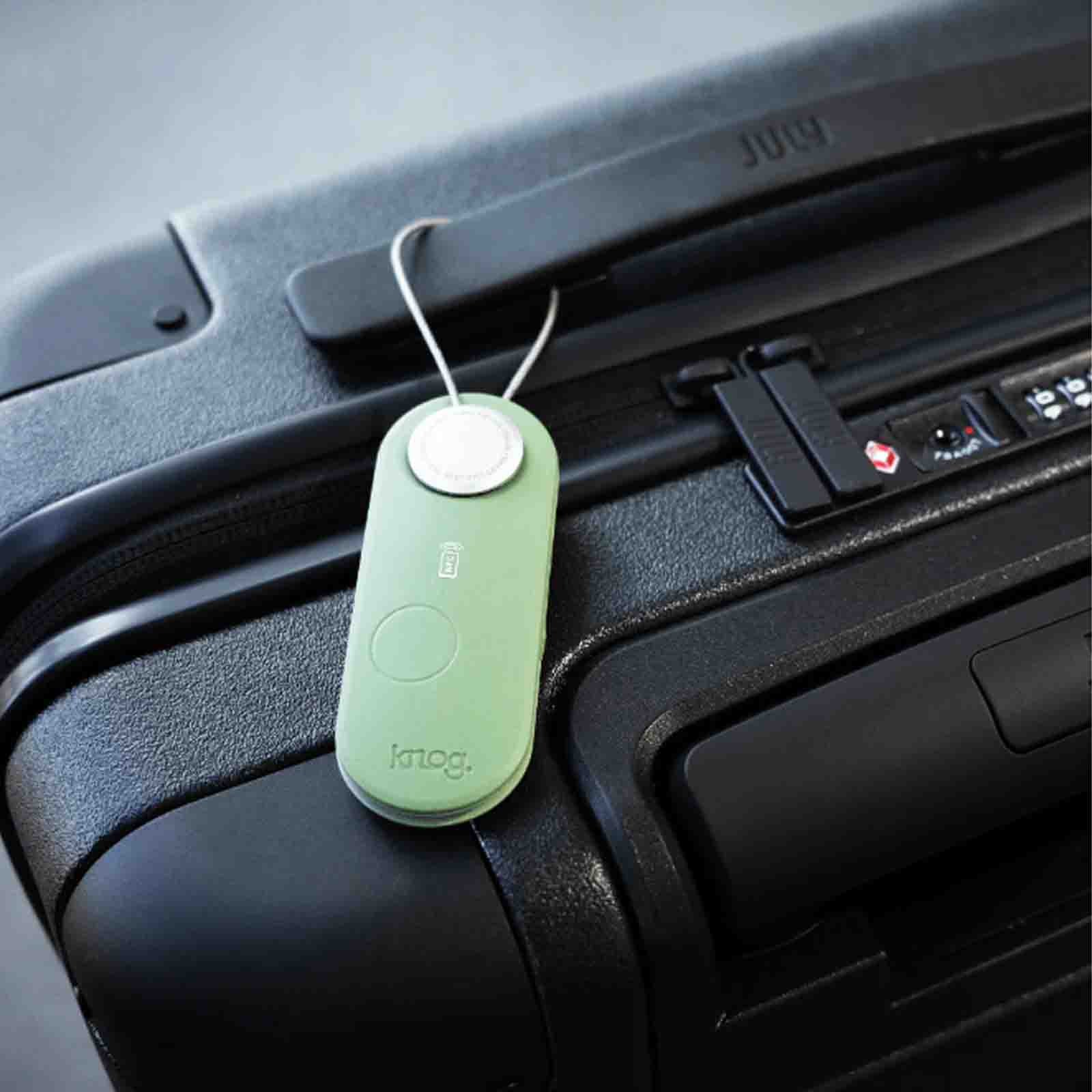 Knog-Scout-Travel-Green-Usage