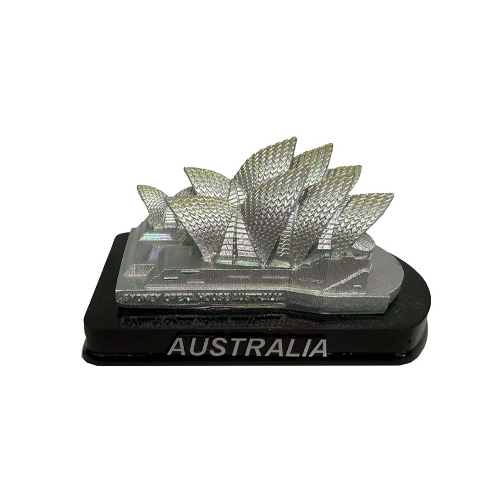 Statue-Sydney-Opera-House