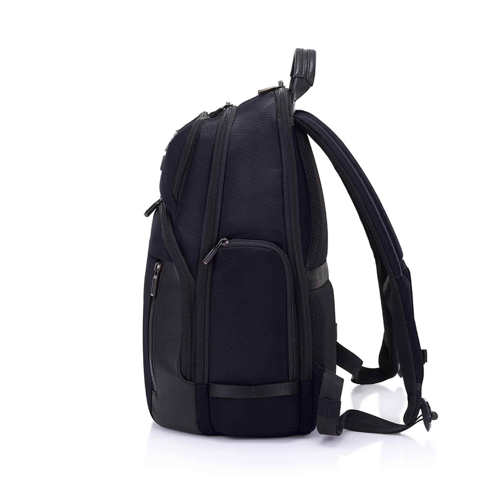 Urban-Eye-DLX-15.6-Inch-Laptop-Backpack-Black-Pocket