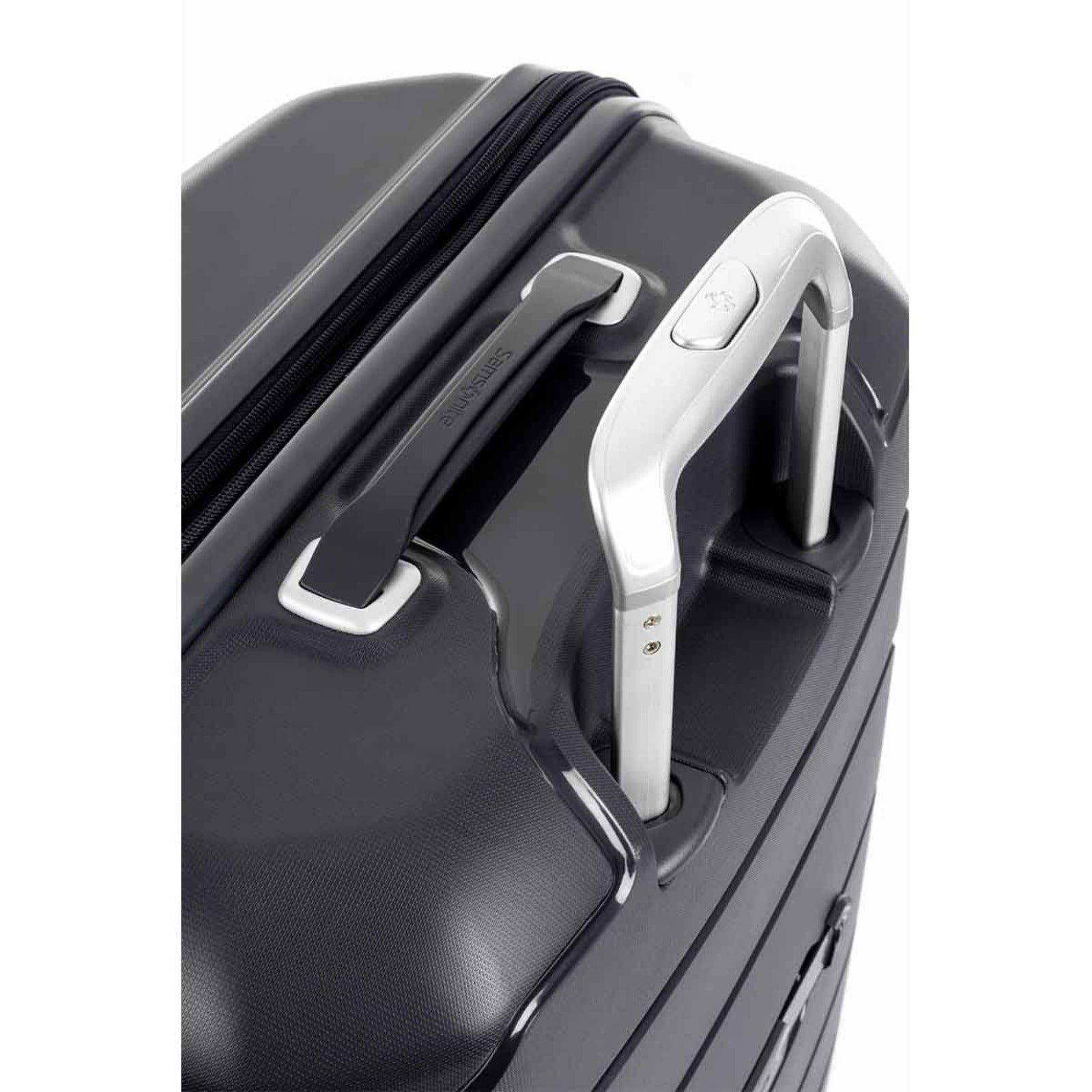 Samsonite_Oc2lite_68cm_Suitcase_Black_Trolley_Handle