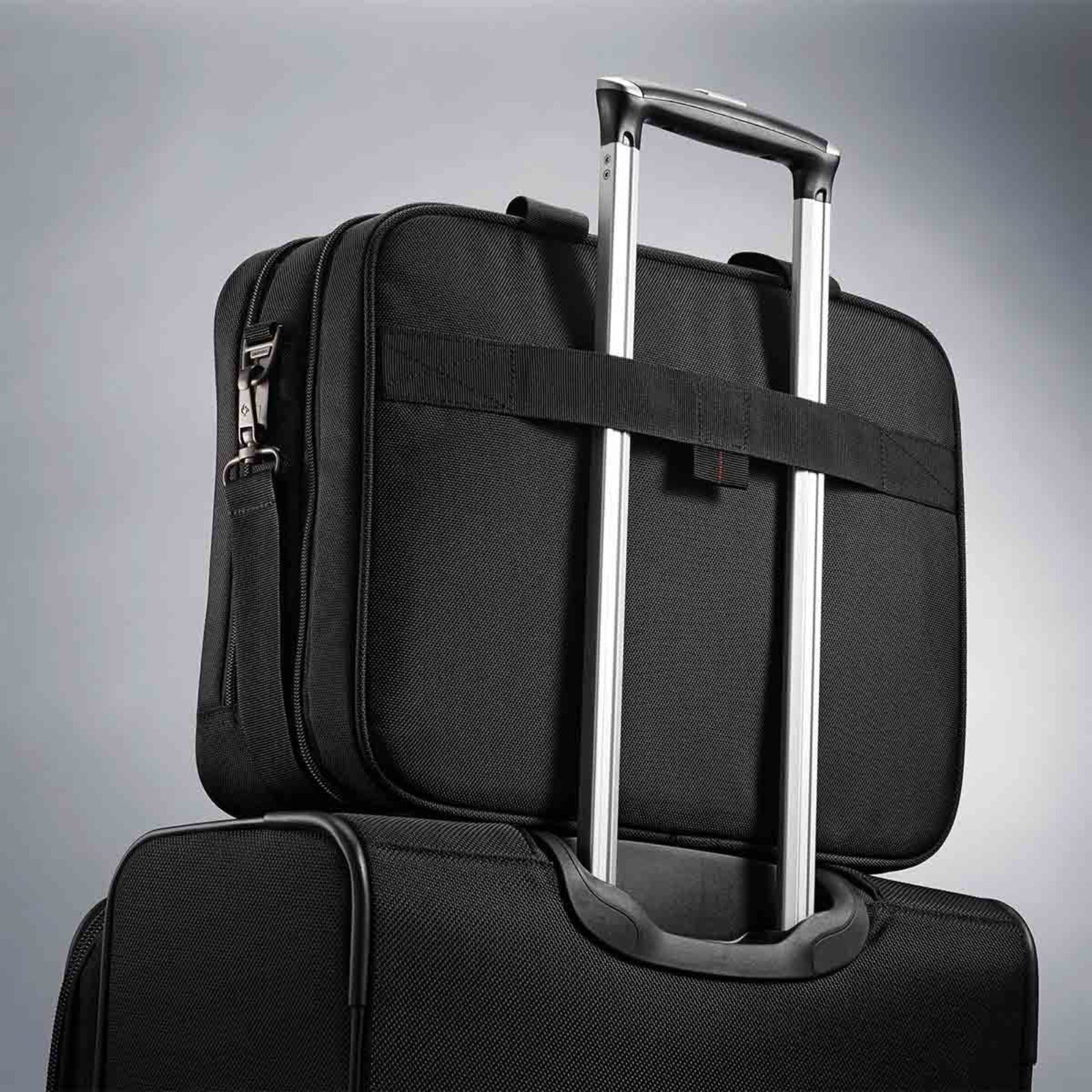 Samsonite_Xenon_3.0_15.6inch_Laptop_Briefcase_Black_Smart_Sleeve.jpg