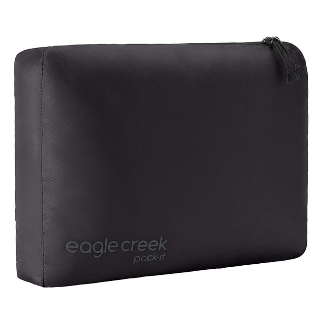 Pack-It-24-Isolate-Cube-M-Black-Angle