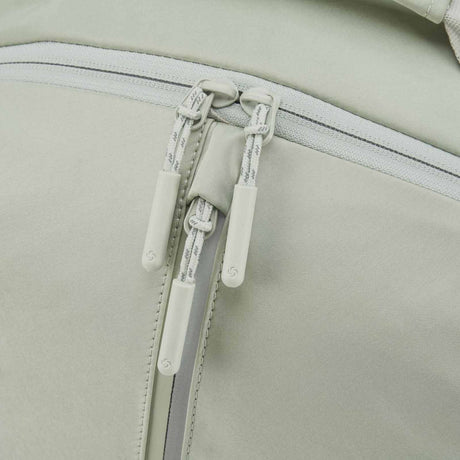 Samsonite-Active-Lite-Weekend-Laptop-Backpack-Iceberg-Green-Zipper-Detail