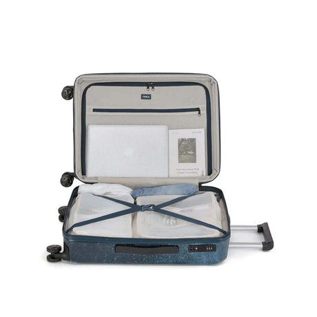 Tosca-Aus-Flag-4-Wheel-66cm-Medium-Suitcase-Open