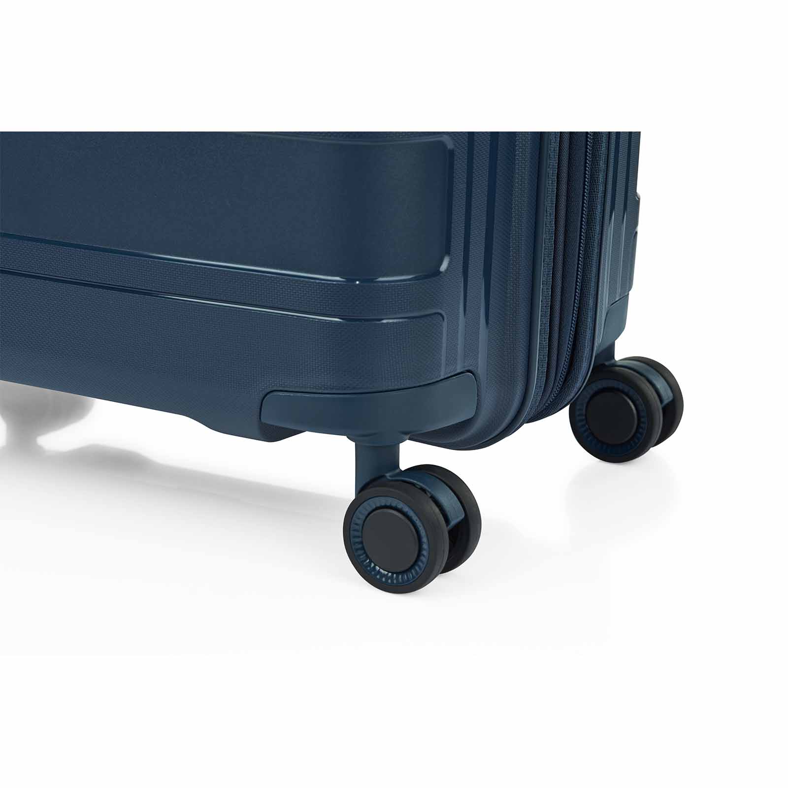 American-Tourister-Light-Max-69cm-Suitcase-Navy-Wheels