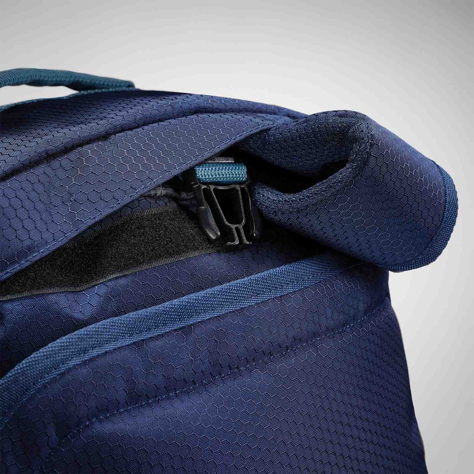 High-Sierra-Fairlead-56cm-Convertible-Duffel-Navy-Fixture