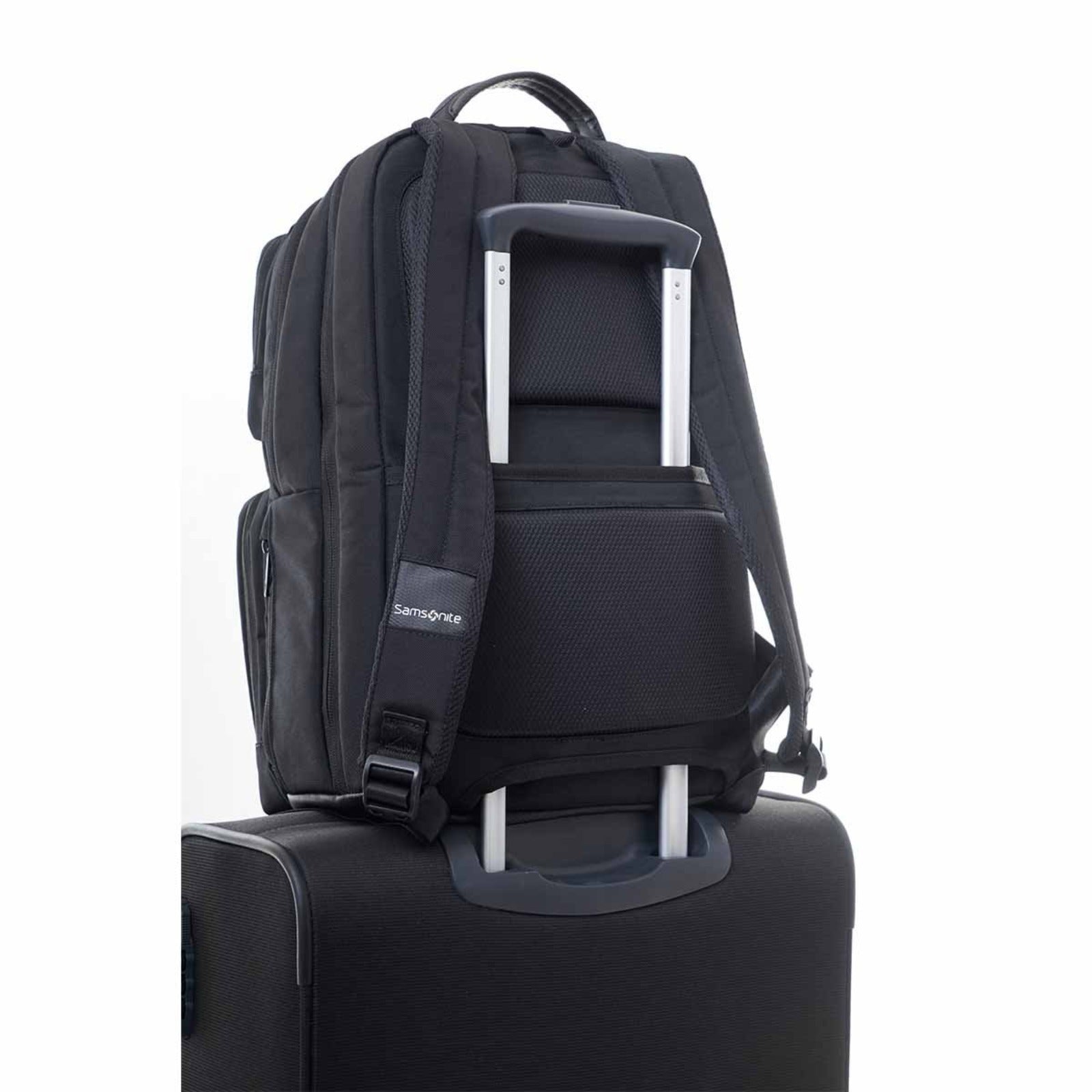 Samsonite_Avant_Pro_2_16inch_Laptop_Backpack_Black_Smart_Sleeve.jpg