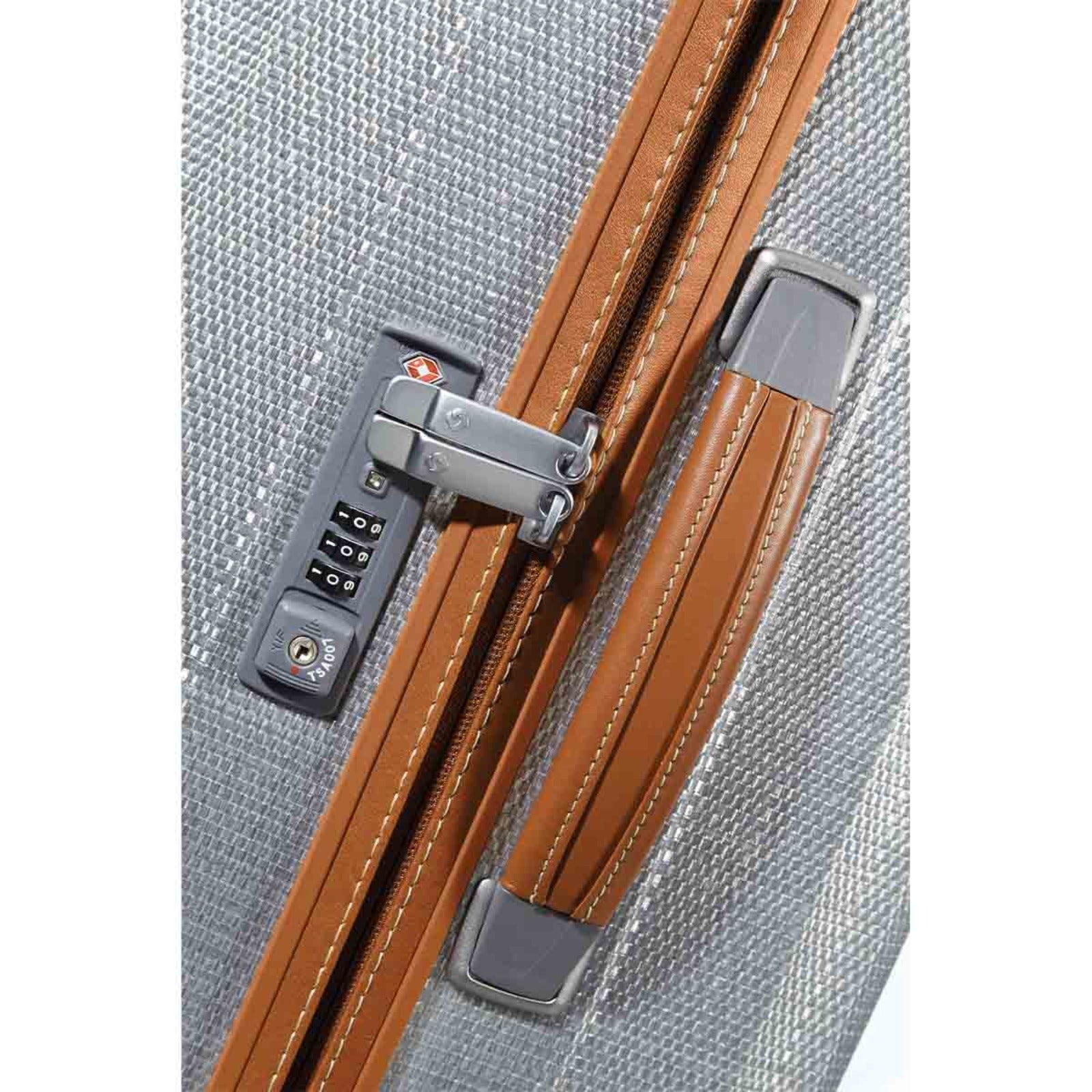 Samsonite_Lite-Cube_Deluxe_82cm_Suitcase_Aluminium_Lock