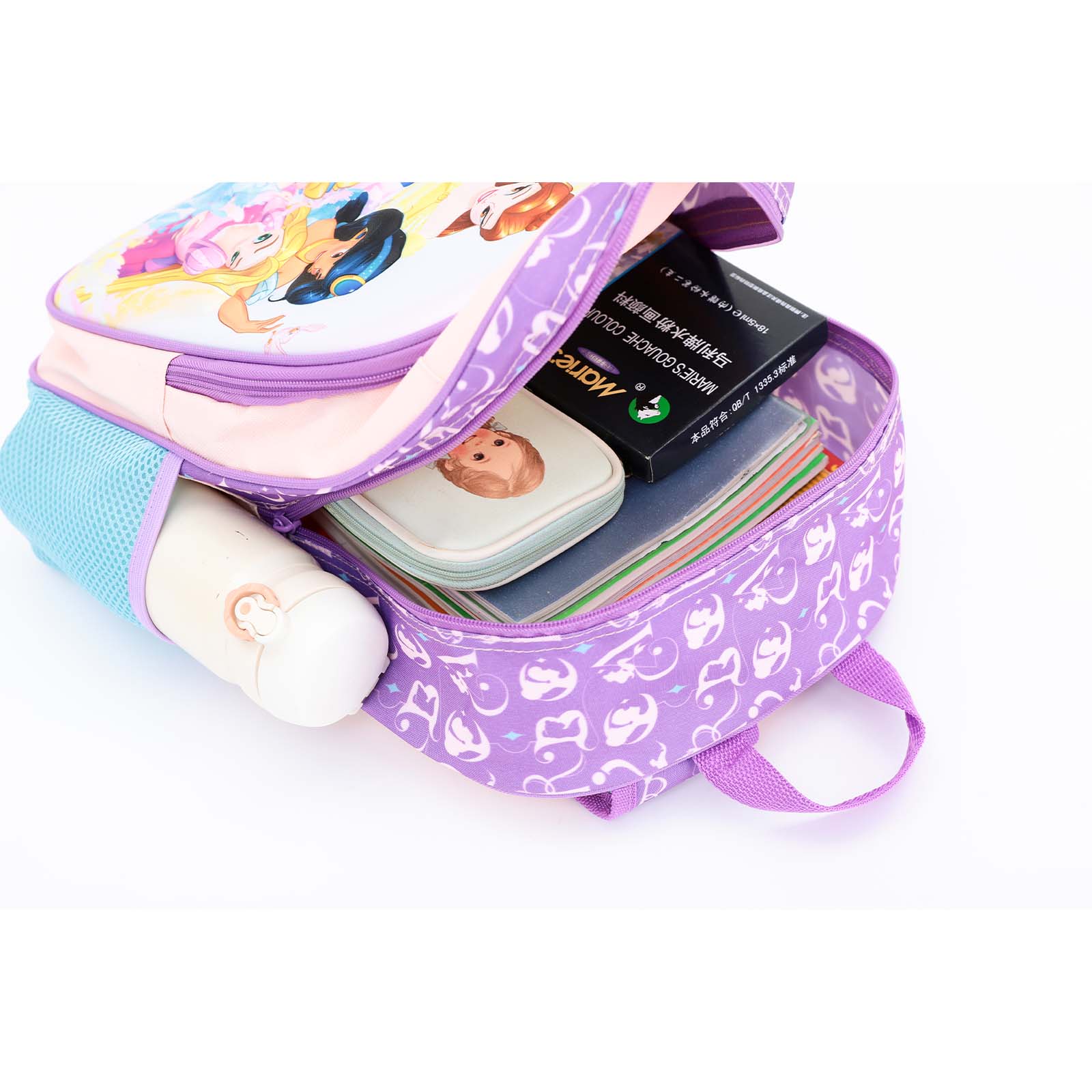     disney-princess-3d-15inch-backpack-opening.jpg